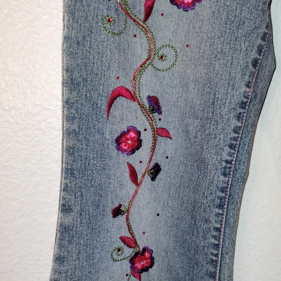 JORDACHE JEANS Flare Pink Purple Green Embroidery Vintage Vibes Barbiecore - Picture 13 of 16
